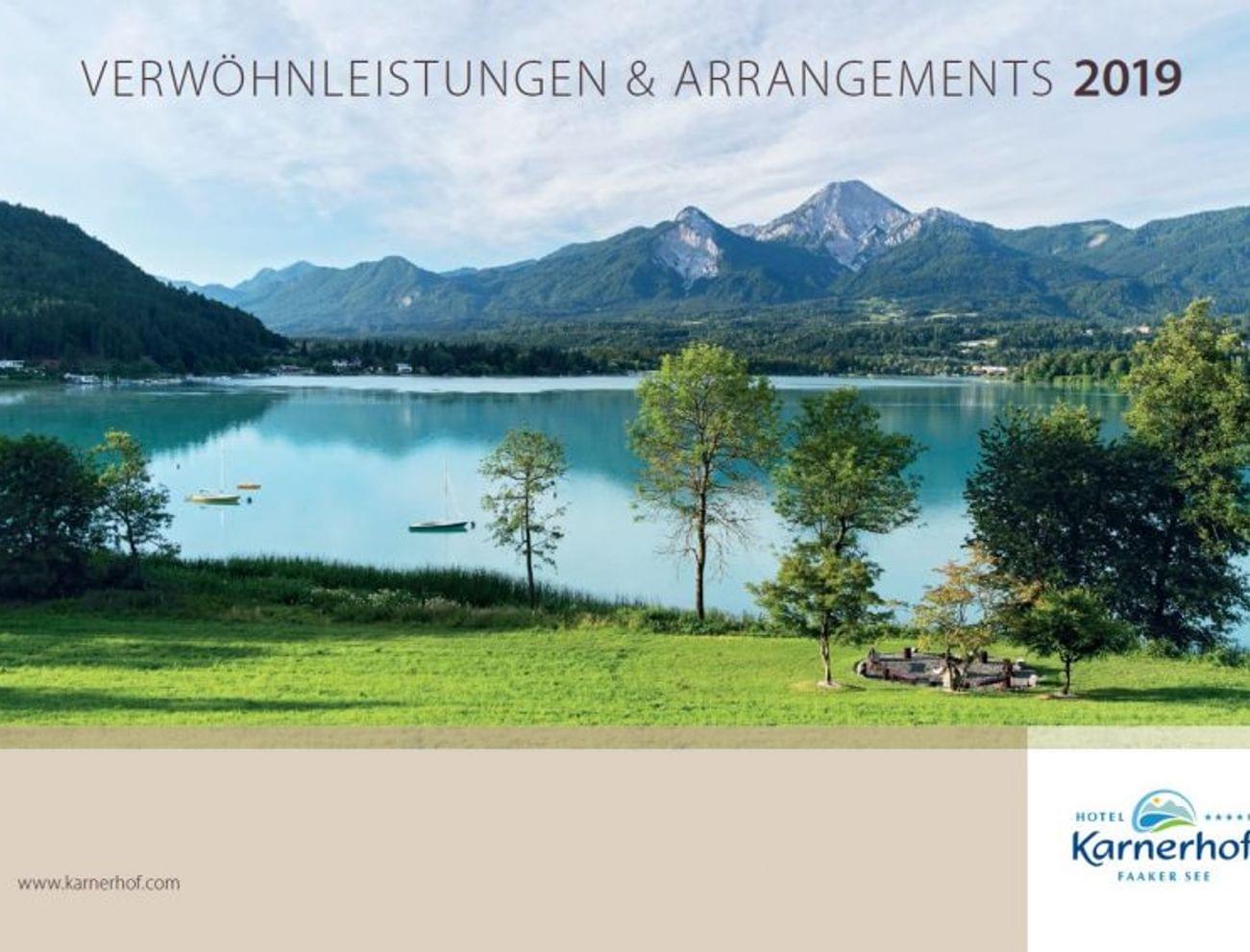 Hotel Karnerhof am Faaker See mit Bergblick und grüner Landschaft