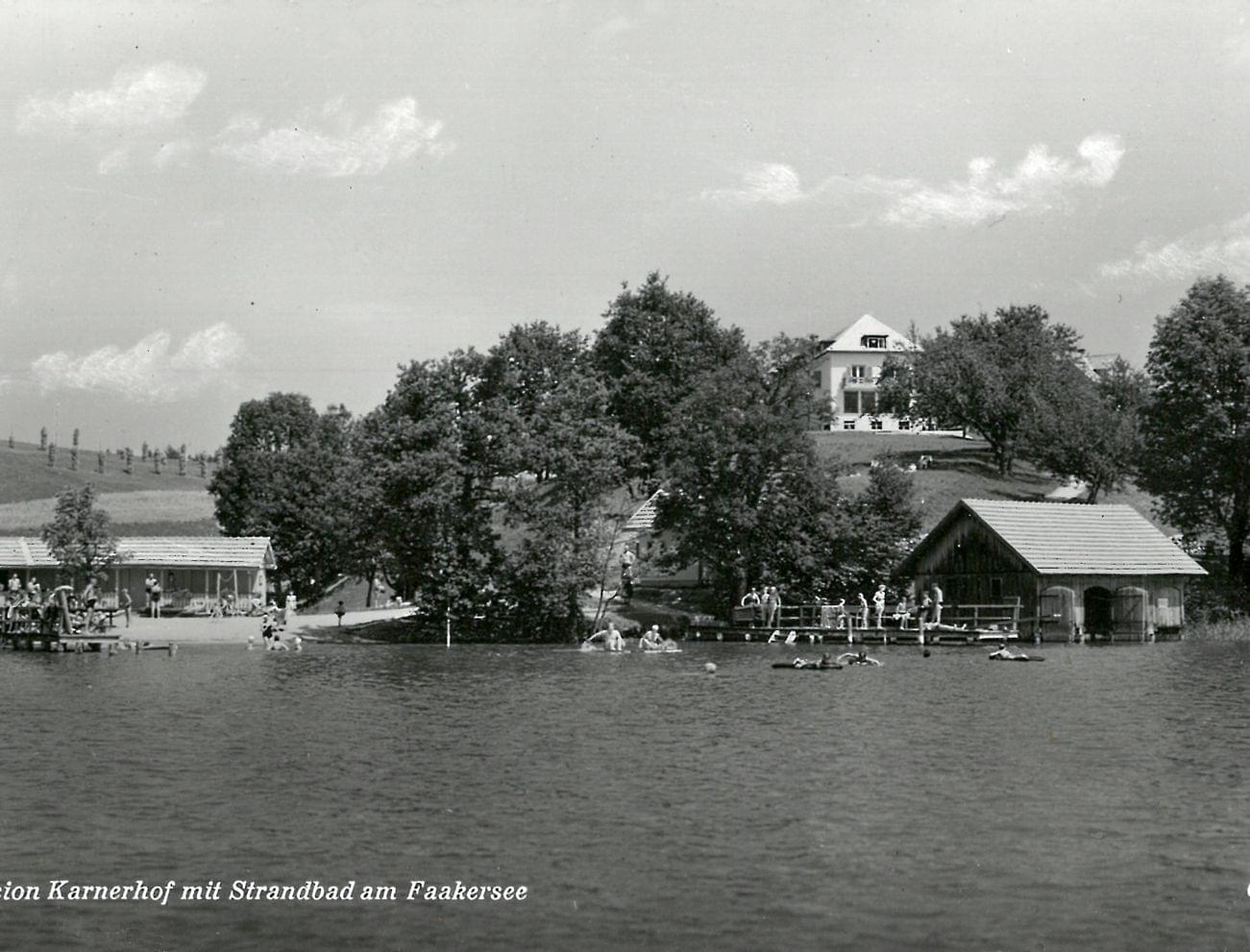 Lakefront guesthouse Karnerhof with beach and boathouse at Lake Faaker See